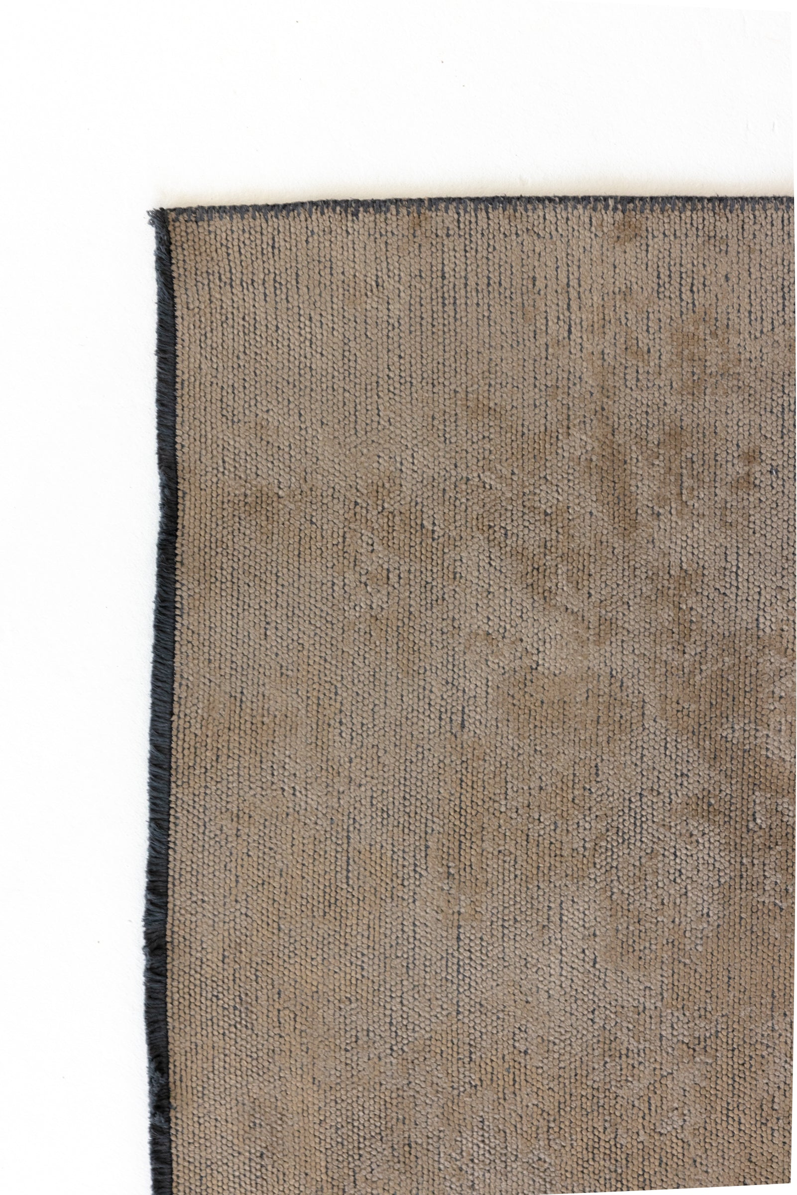 Ova taupe 240x340