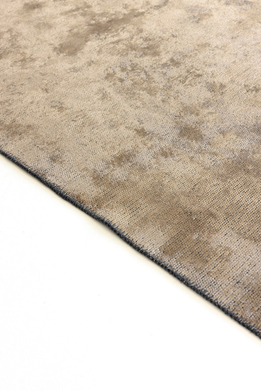 Ova taupe 240x340