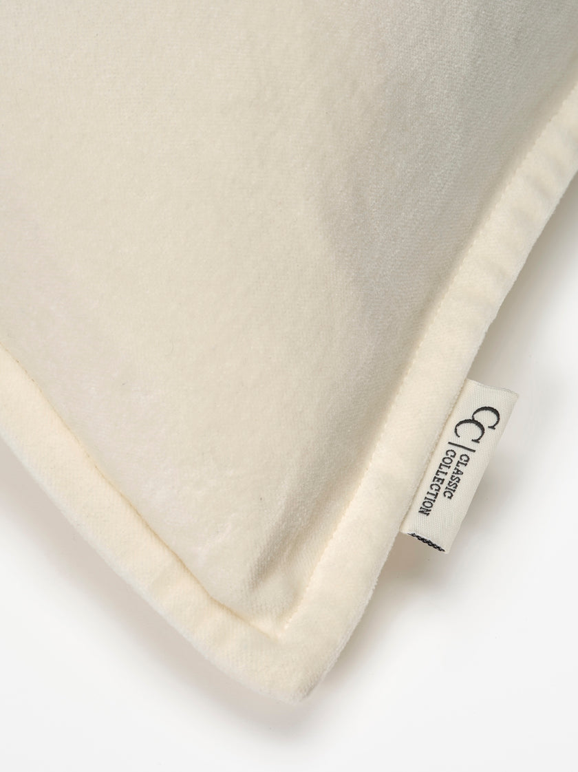 Classic Velvet Off white